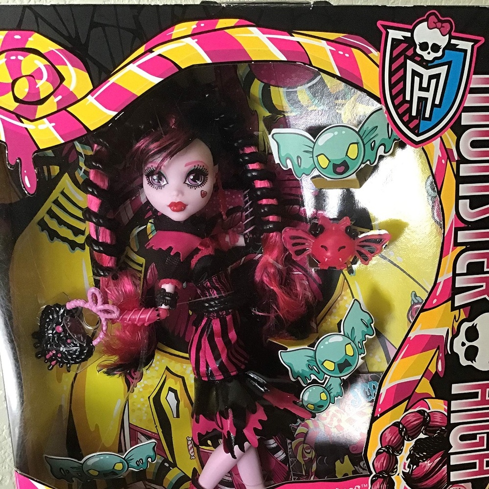 Draculaura sweet screams - Picture 2 of 2